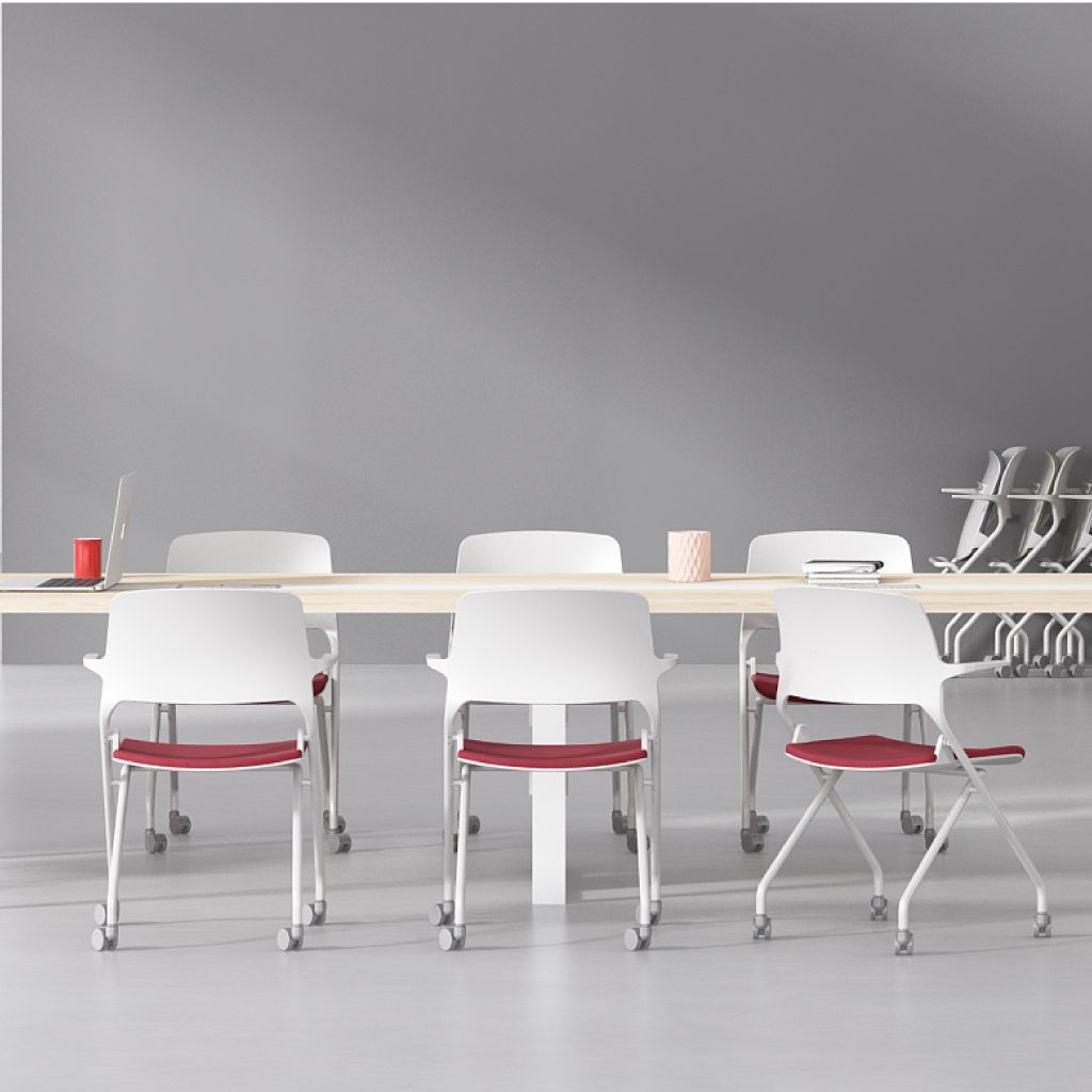 R40 Chair / Krede