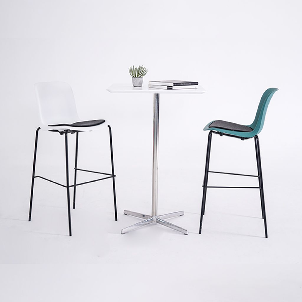Every Chair / Grado