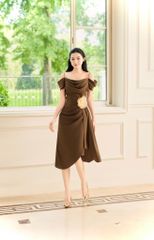 V1066 - Váy đầm thiết kế  trể vai , xếp cổ đổ , xếp li