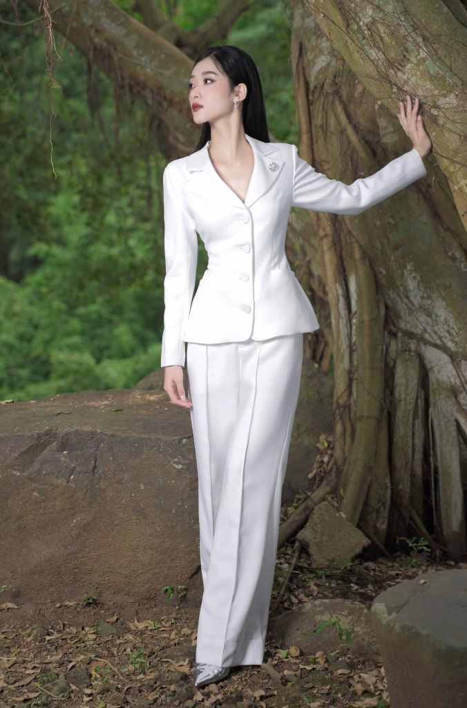 VS998 - Vest cổ 2 ve dáng ôm phòng hông - BELY