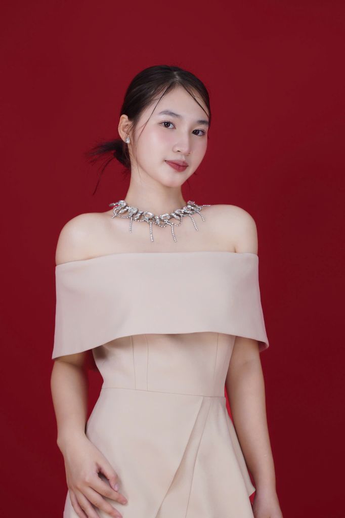 ĐẦM BÚT CHÌ TRỄ VAI SÓNG NƯỚC V990