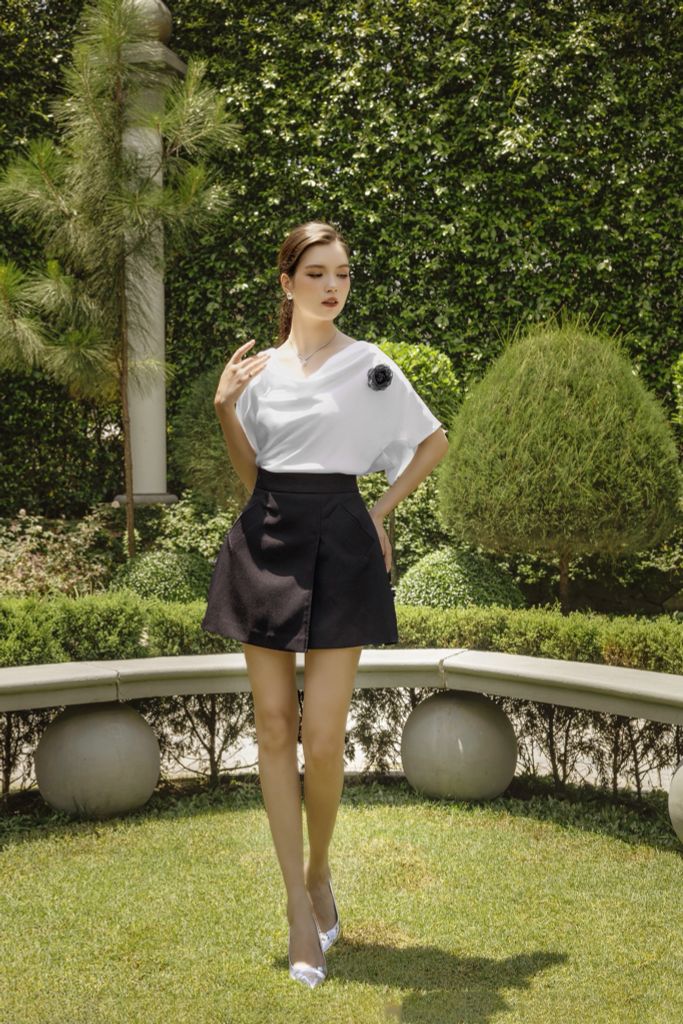 CHÂN VÁY NGẮN PHỒNG HÔNG HAI TÚI CHÉO CV1045