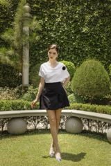 ÁO LỤA CỔ ĐỔ TAY BẤT ĐỐI XỨNG A1070