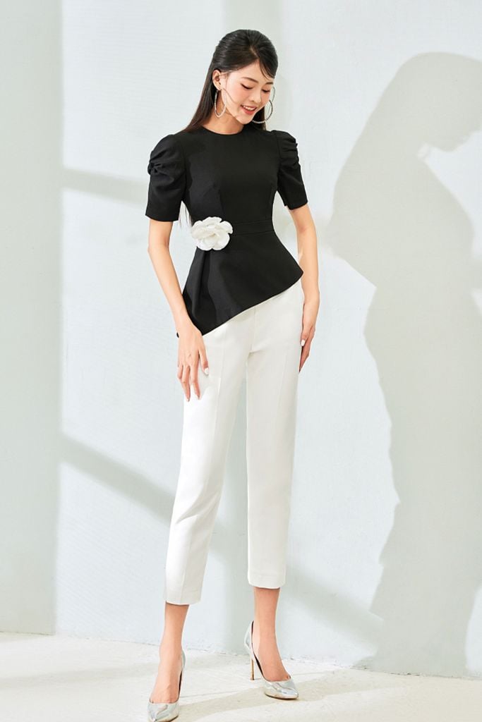 A898 - Áo peplum tay phồng thiết kế bất đối xứng xếp ly hông, tay áo xoắn ôm, cổ tròn - BELY