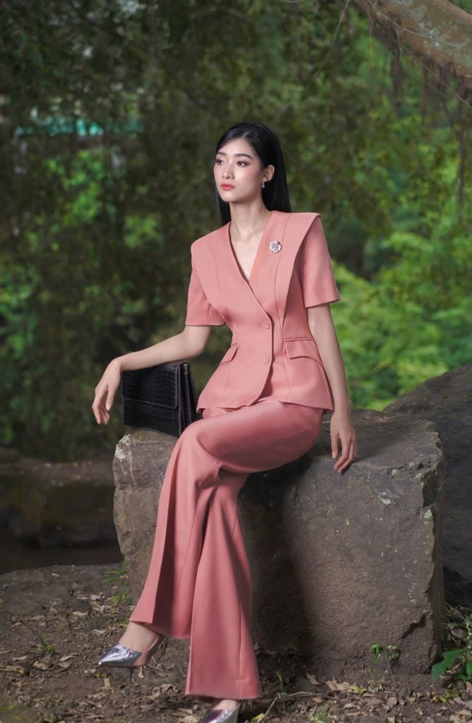 ÁO VEST NGẮN TAY CỔ V VS1048