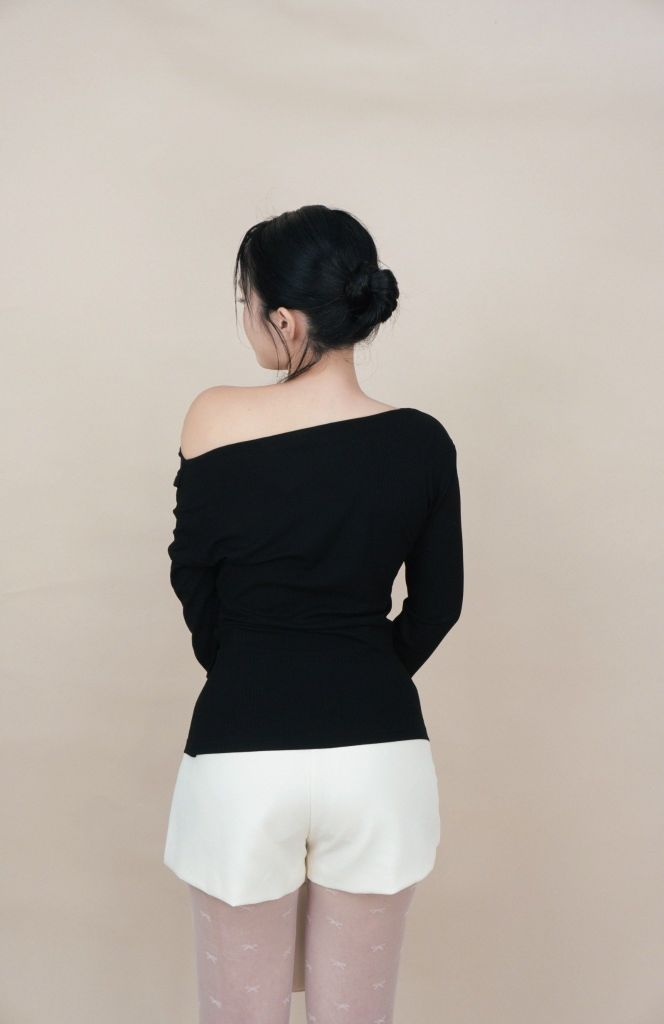 ÁO THUN TAY DÀI CỔ THUYỀN NA007