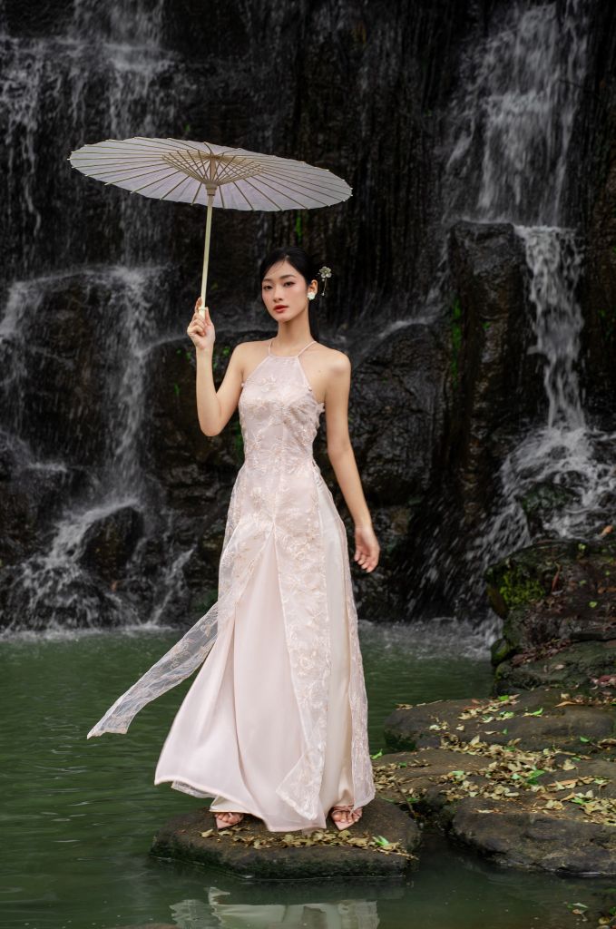 ÁO DÀI HẢI ĐƯỜNG CỔ YẾM XẺ TÀ TAY RỜI CAD0002