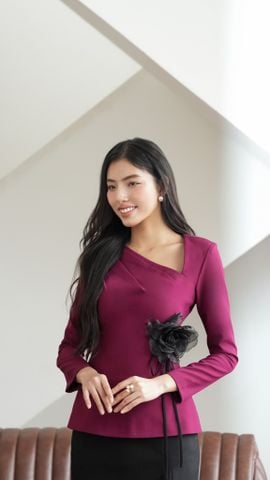 ÁO ÔM CỔ LỆCH XẾP LY CẦU VAI CA001