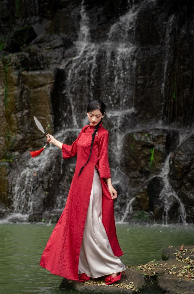 ÁO DÀI TẦM XUÂN DÁNG SUÔNG TAY LỠ CAD0003