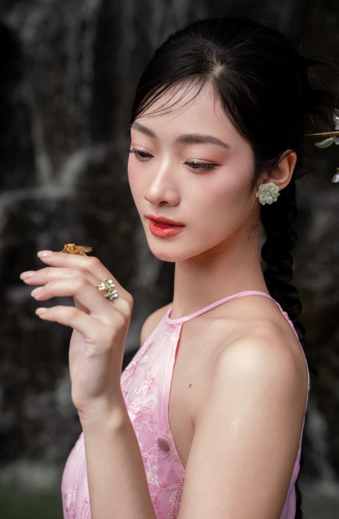 ÁO DÀI HẢI ĐƯỜNG CỔ YẾM XẺ TÀ TAY RỜI CAD0002