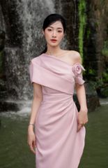 ĐẦM TRỄ VAI DRAPING HOA NỔI CV0007