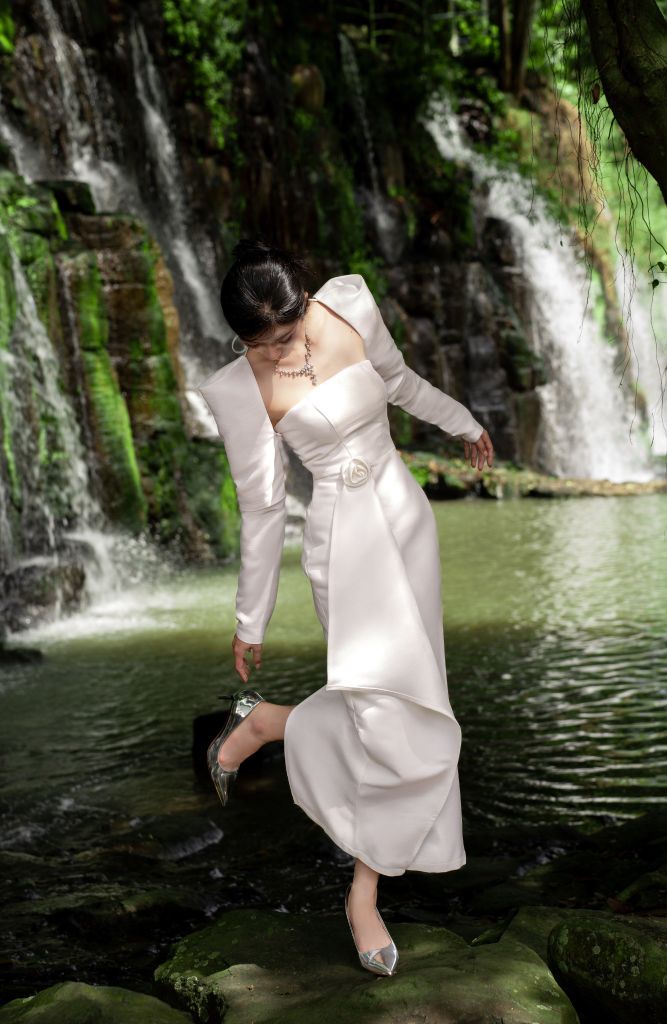 ĐẦM QUÂY BÚT CHÌ PHỐI TAY RỜI CV0009