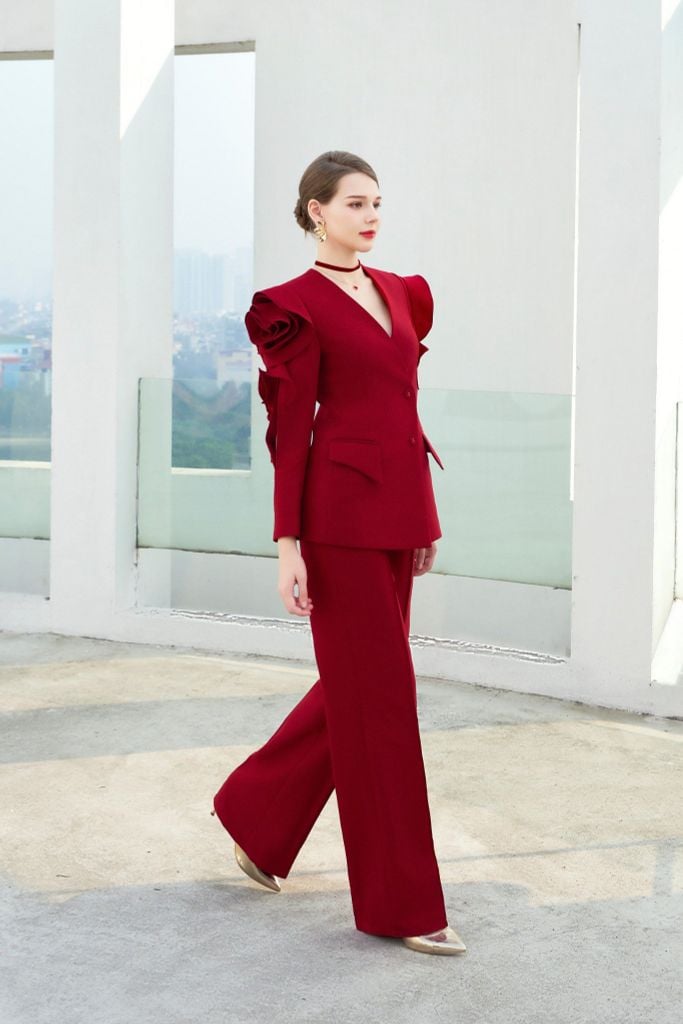 ÁO VEST CỔ TIM CHIẾT EO DRAPING HOA NỔI VS1098