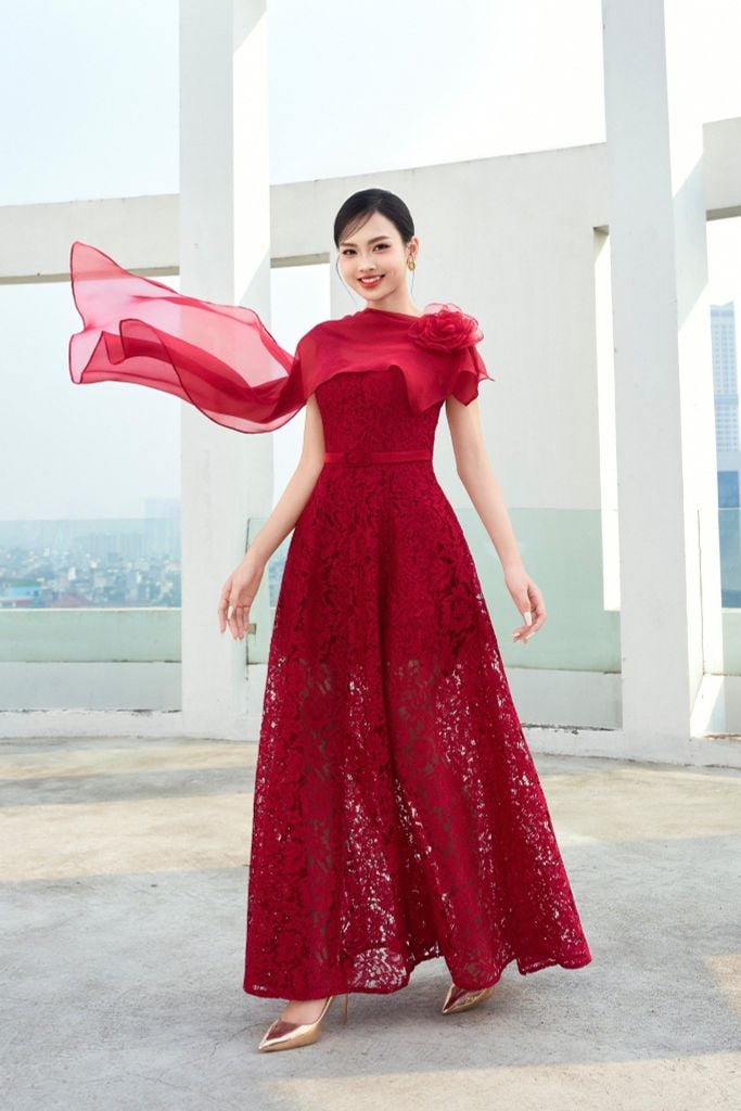 ĐẦM REN DÀI CHIẾT EO, CỔ CHỮ U PHỐI TÀ VOAN V1095
