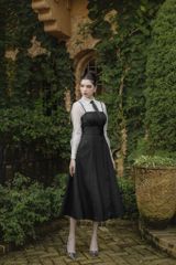 ĐẦM YẾM HAI DÂY DÁNG XOÈ XẺ ĐÙI V1034