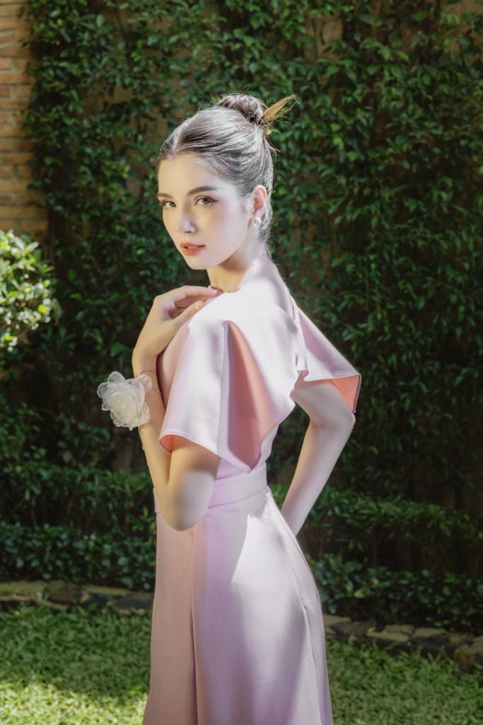 ĐẦM ĐUÔI CÁ CỔ XẾP KHỐI XẺ TÀ V1036