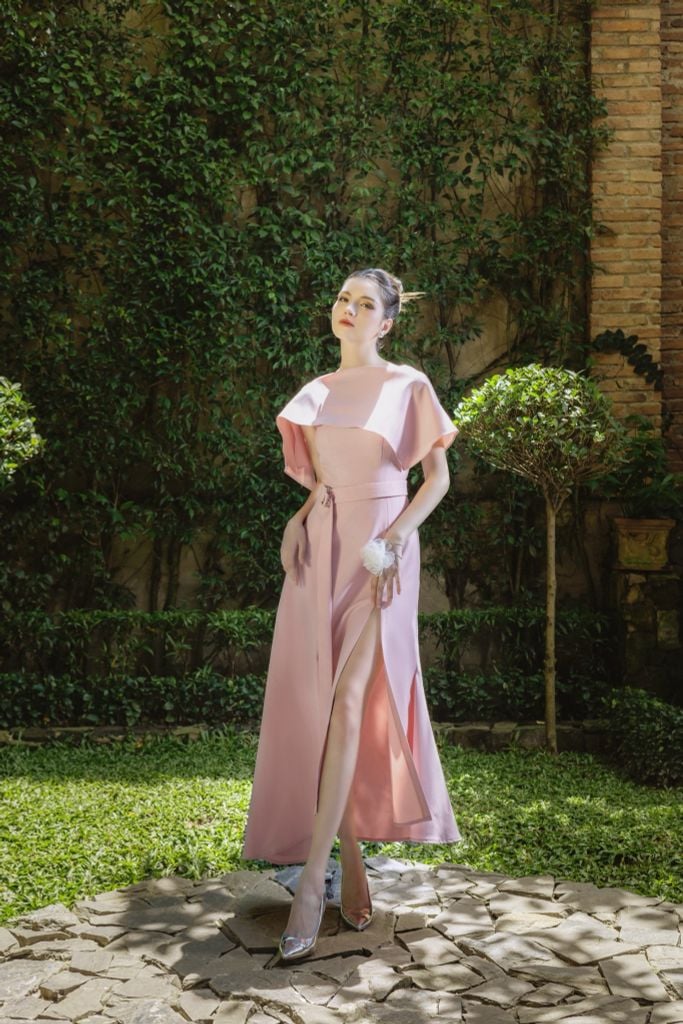 ĐẦM ĐUÔI CÁ CỔ XẾP KHỐI XẺ TÀ V1036