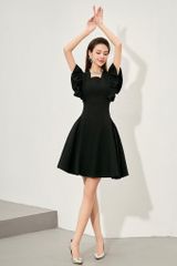 V899 - Váy ngắn xòe xếp ly