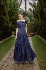 ĐẦM TRỄ VAI XẾP NƠ DÁNG XOÈ ỐC V970