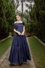 ĐẦM TRỄ VAI XẾP NƠ DÁNG XOÈ ỐC V970