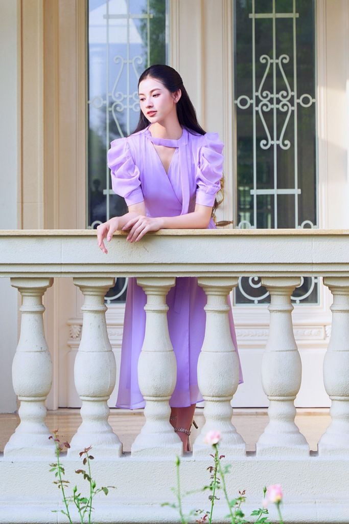 V1076 - Váy đầm thiết kế cổ tim vắt, dáng xoè tay cộc bồng