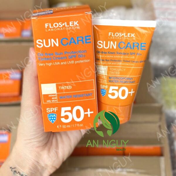 Kem Chống Nắng Floslek Sun Care Oil-Free Tinted Cream SPF50+ Cho Da Dầu, Hỗn Hợp 50ml
