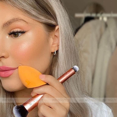 Mút Tán Kem Nền Real Techniques Base Miracle Complexion Sponge