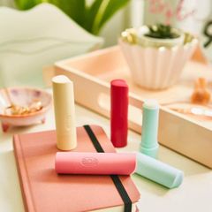 Son Dưỡng Eos Lip Balm Dưỡng Ẩm, Làm Mềm Môi