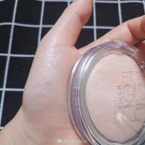 Phấn Bắt Sáng Catrice High Glow Mineral Highlighting Powder 8gr