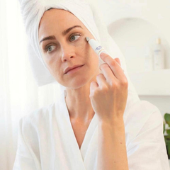 Kem Dưỡng Mắt Biologique Recherche Creme Contour Des Yeux VIP O2 Trị Thâm Quầng Mắt Miniszie 4ml