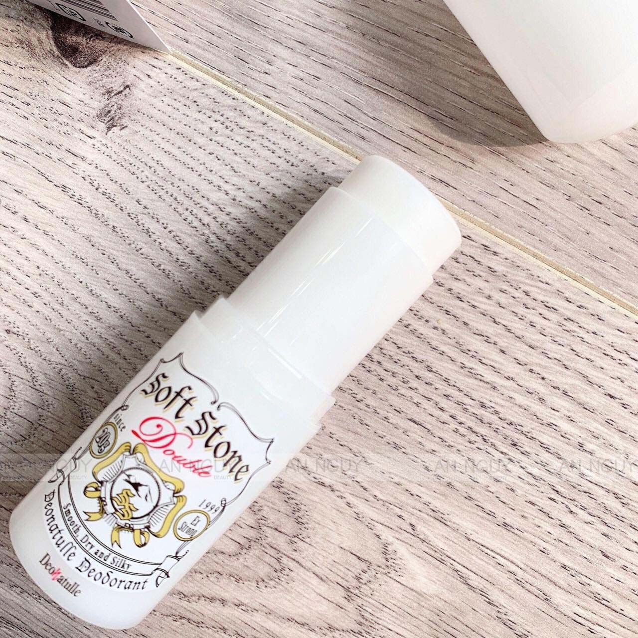 Khử mùi Lăn Khử Mùi Đá Khoáng Dạng Sáp Deonatulle Soft Stone W Double 20gLăn Khử Mùi Đá Khoáng Dạng Sáp Deonatulle Soft Stone W Double 20g – annguy.beauty