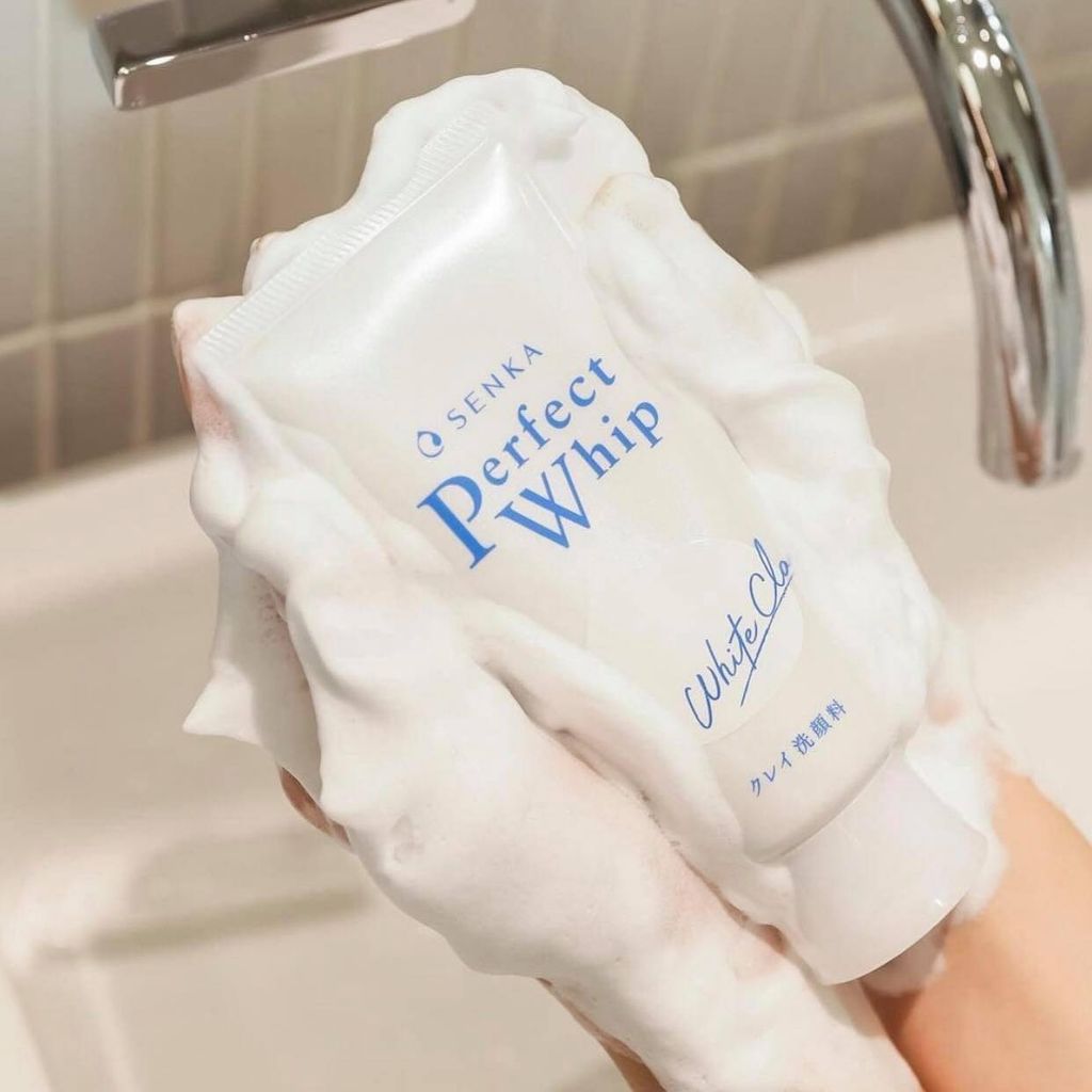 Sữa Rửa Mặt Đất Sét Trắng Senka Tạo Bọt Perfect White Clay Sạch Sâu