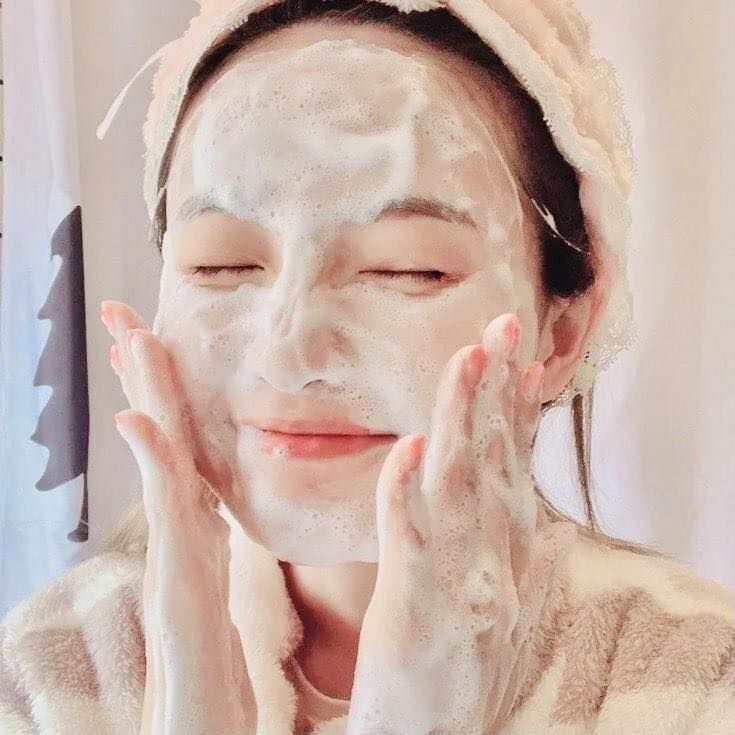 Sữa Rửa Mặt Senka Perfect Whip Facial Foam Wash Làm Sạch Sâu, Dưỡng Ẩm