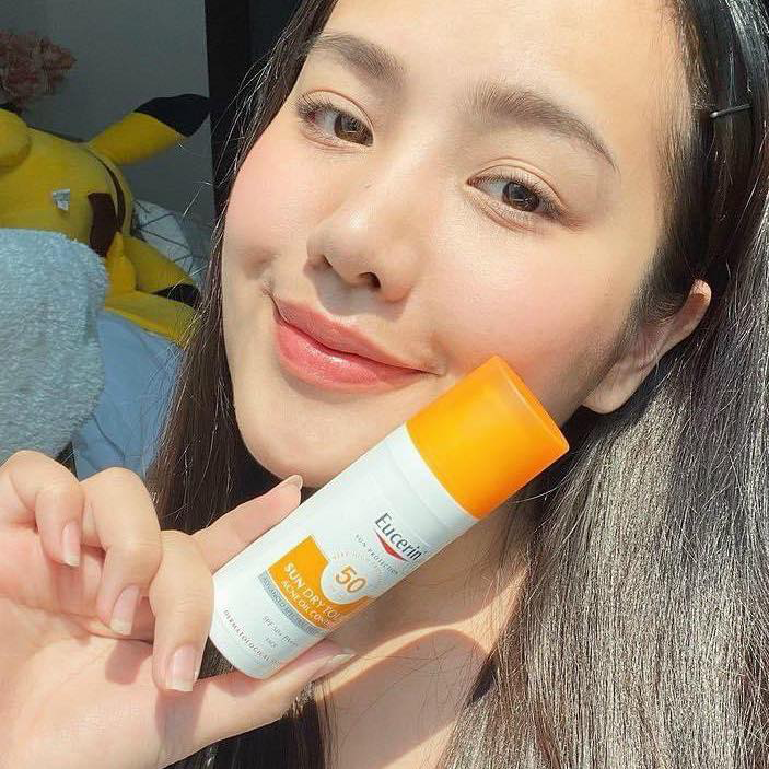 Kem Chống Nắng Eucerin Sun Gel-Cream Oily Acne Prone Skin Kiểm Soát Nhờn 50ml