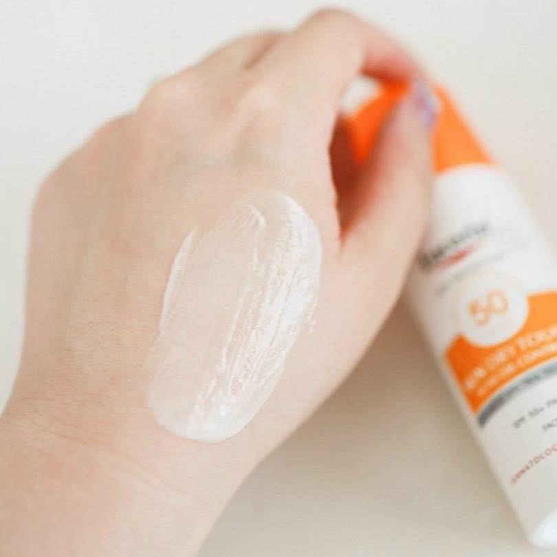 Kem Chống Nắng Eucerin Sun Gel-Cream Oily Acne Prone Skin Kiểm Soát Nhờn 50ml
