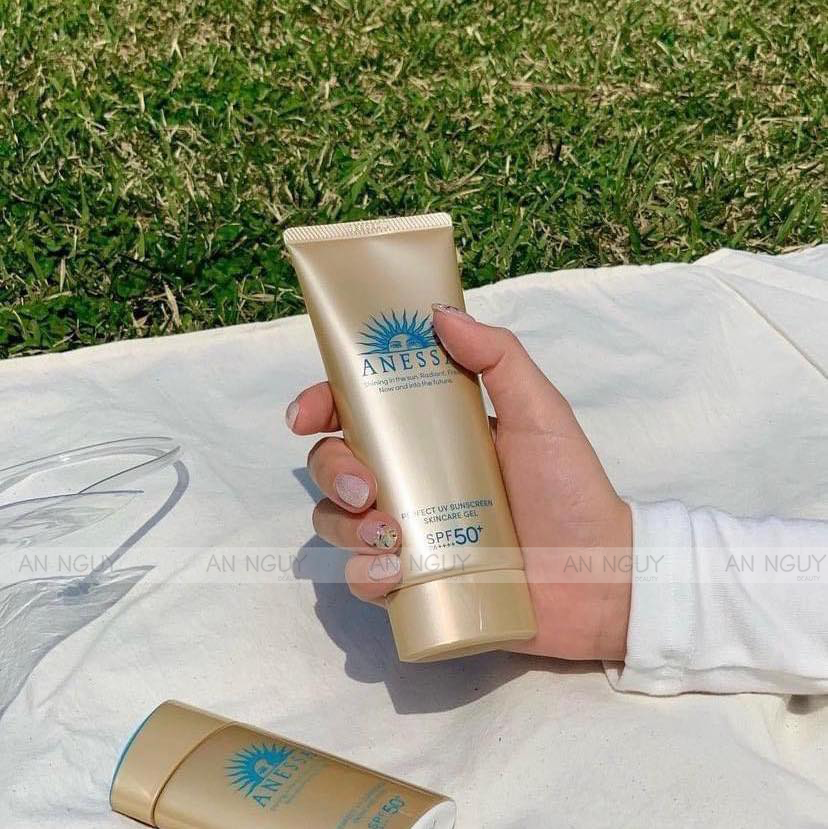 Gel Chống Nắng Anessa Perfect UV Suncreen Skincare Gel Dưỡng Ẩm 90g