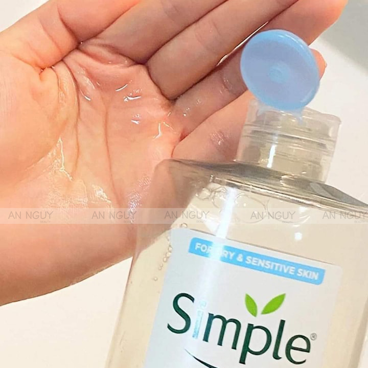 Nước Tẩy Trang Simple Water Boost Micellar Cleansing Water Làm Sạch, Dưỡng Ẩm 200ml