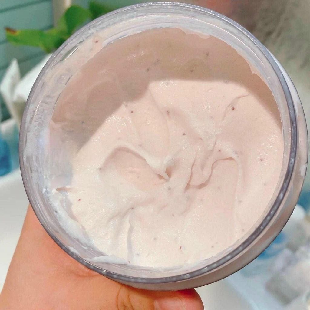 Tẩy Tế Bào Chết Body Dove Smoothie Renewal Exfoliator 50gr