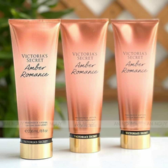 Dưỡng Thể Victoria's Secret Amber Romance 236ml (Mẫu Mới)