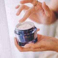 Kem Dưỡng Ban Đêm Estee Lauder Revitalizing Supreme+ Night Creme Phục Hồi Và Cải Thiện Da 50ml