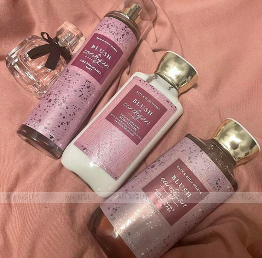 Xịt Thơm Bath & Body Works Blush Cardigan Fine Fragrance Mist Hương