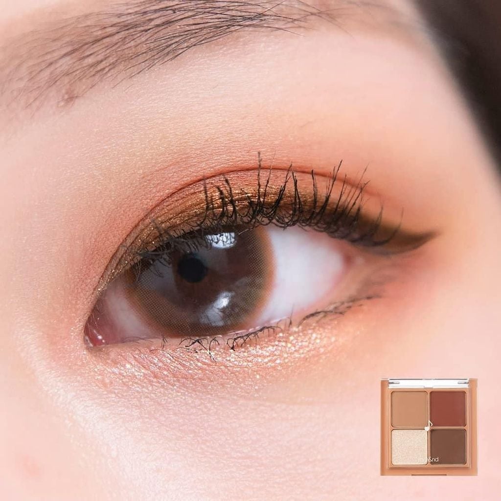 Bảng Phấn Mắt 4 Ô Romand Better Than Eyes (Phiên Bản Music Series) 7gr #M01 Dry Apple Blossom