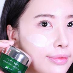 Kem Dưỡng Tràm Trà Derladie Herbal Extract Care Cream Giảm Mụn, Kiềm Dầu 50ml