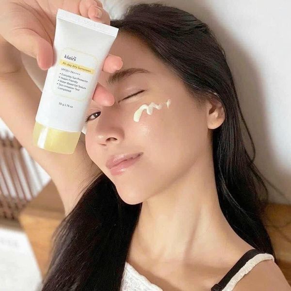 Kem Chống Nắng Klairs All-day Airy Sunscreen SPF50+ PA++++  Ẩm Mượt, Dịu Da 50gr