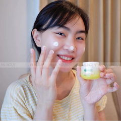 Kem Dưỡng Sáng Da Ban Ngày Garnier Whitening Serum Cream SPF30 PA+++