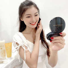 Phấn Nước Aprilskin Black Magic Snow Galaxy Edition Cushion SPF 50+/PA+++ Mịn Lì 15gr