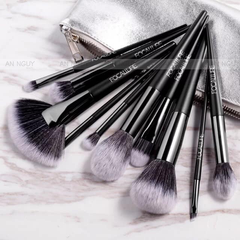 Bộ Cọ 10 Cọ Trang Điểm Focallure Brushes Set Kèm Túi Đựng