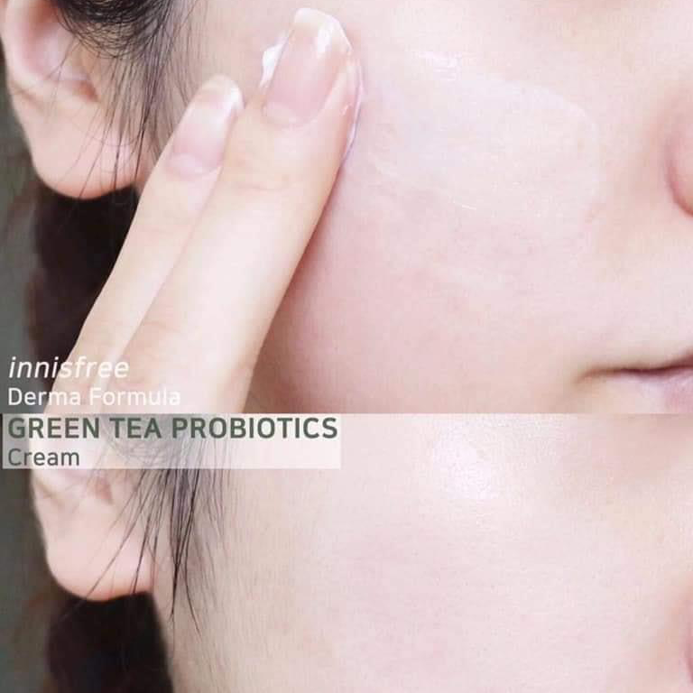 Kem Dưỡng Innisfree Derma Formula Green Tea Probiotics Cấp Ẩm, Ngừa Mụn 50ml