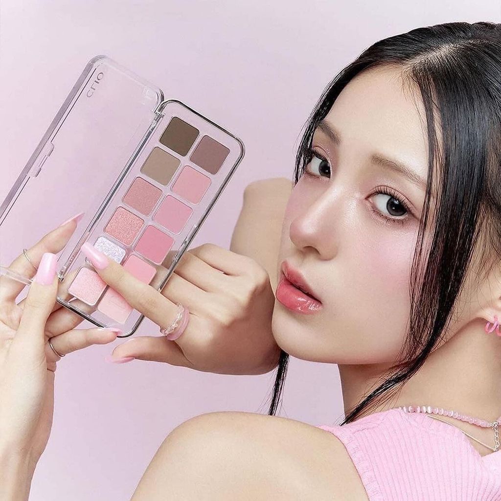 Bảng Phấn Mắt 12 Ô Clio Air Pro Eye Palette Air (0.6gx12)