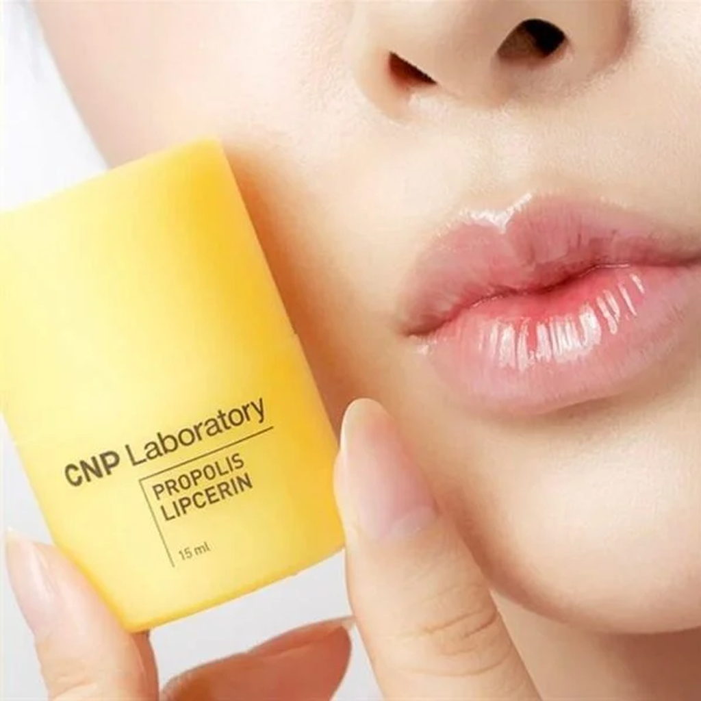 Dưỡng Môi CNP Laboratory Propolis Lipcerin 15ml
